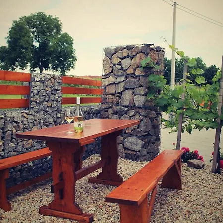Vinarsky Predni Hora 3*