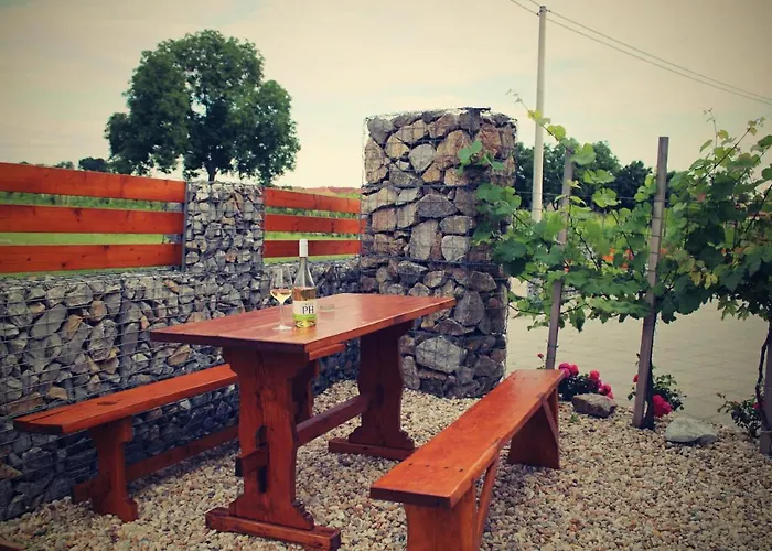 Vinarsky Predni Hora 3*